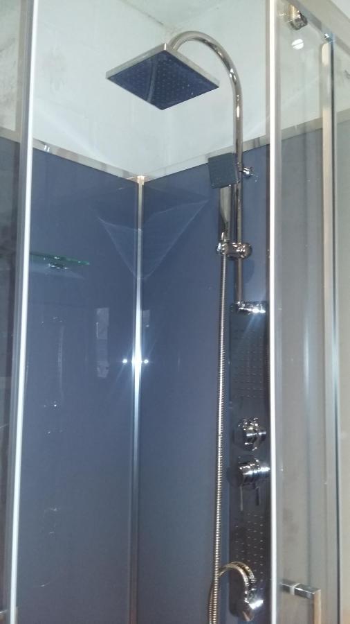 Le Broctia Rose Apartment Namur Bagian luar foto