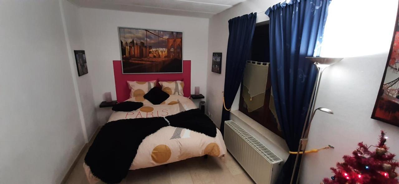 Le Broctia Rose Apartment Namur Bagian luar foto