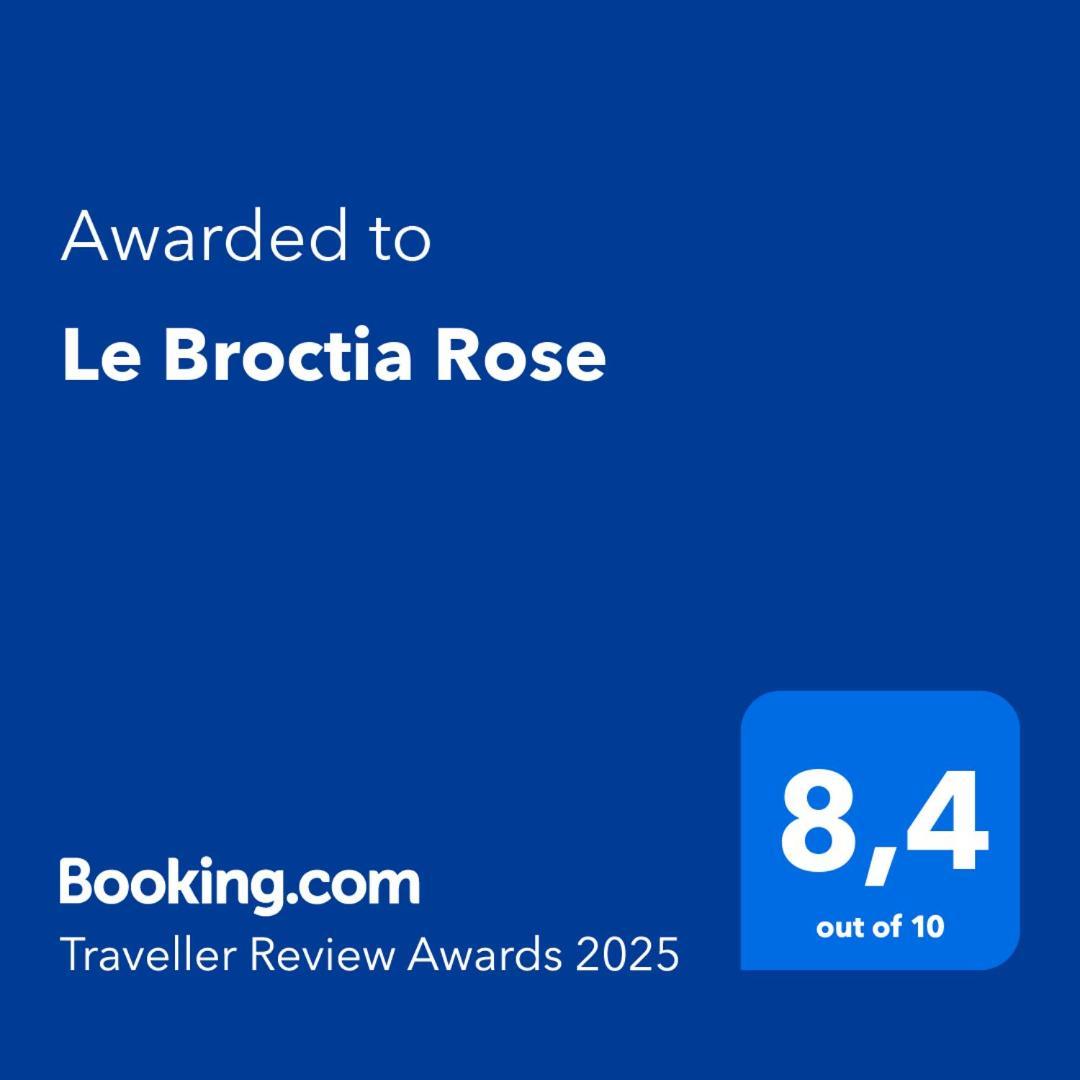 Le Broctia Rose Apartment Namur Bagian luar foto